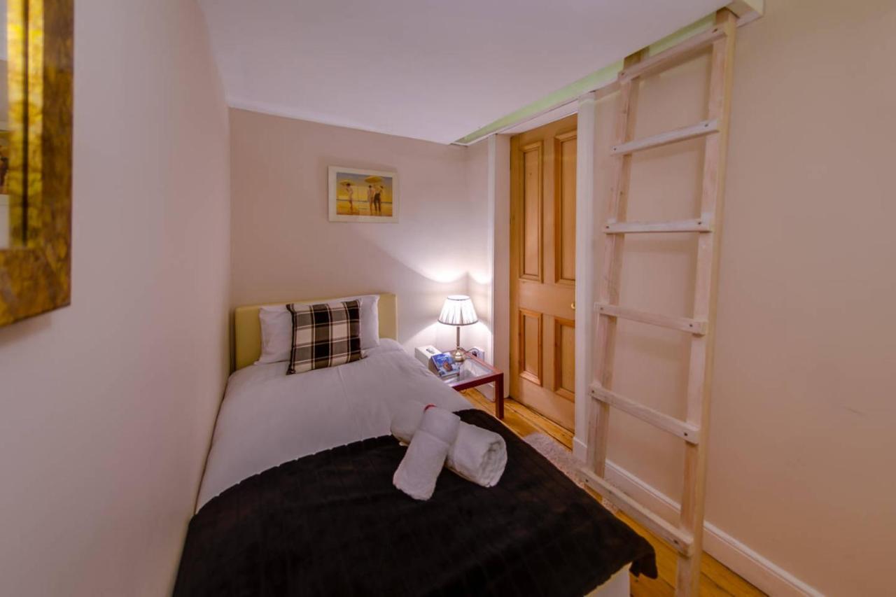 Joivy Spacious Apartment Next To The Meadows Edimburgo Esterno foto