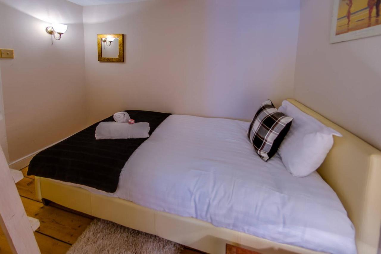 Joivy Spacious Apartment Next To The Meadows Edimburgo Esterno foto