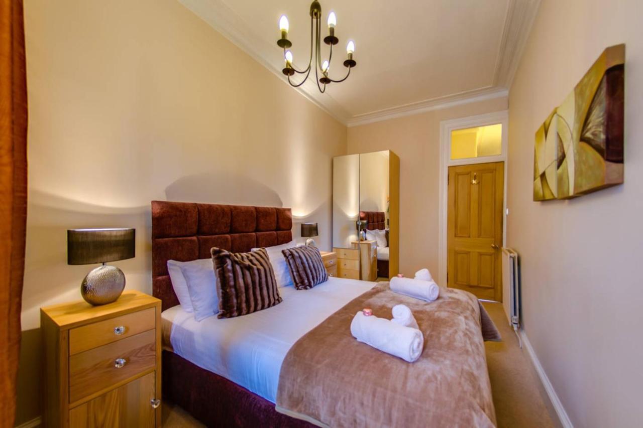 Joivy Spacious Apartment Next To The Meadows Edimburgo Esterno foto