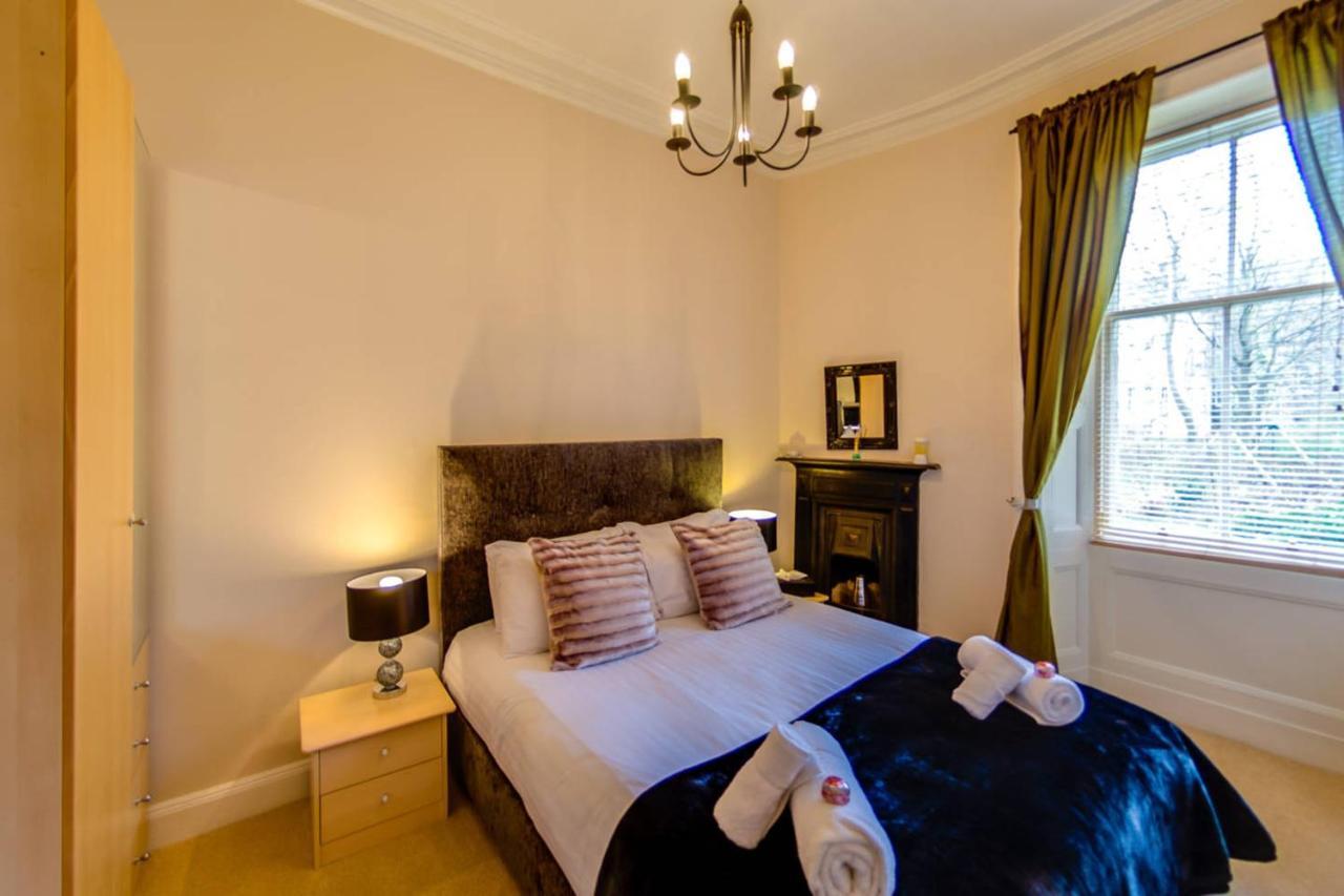 Joivy Spacious Apartment Next To The Meadows Edimburgo Esterno foto