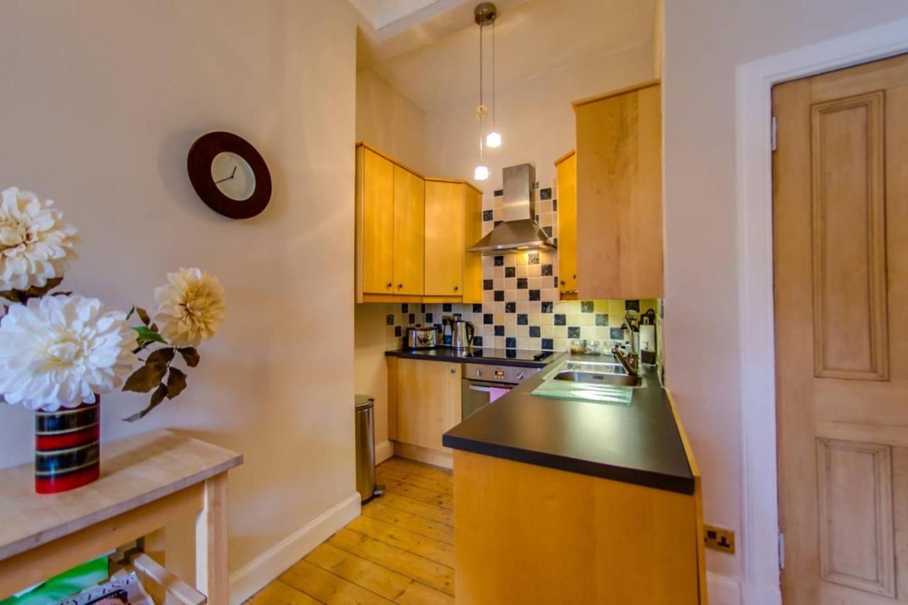 Joivy Spacious Apartment Next To The Meadows Edimburgo Esterno foto